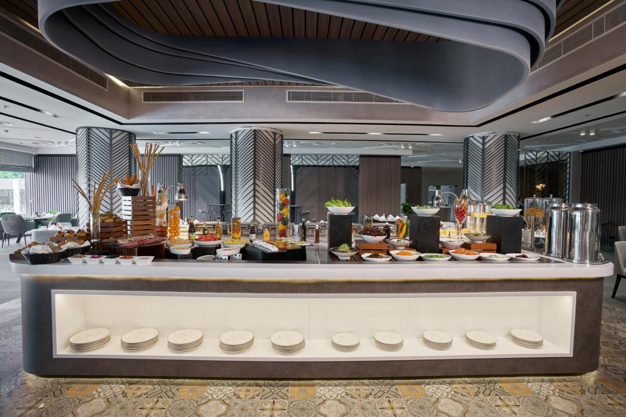 Hotel International